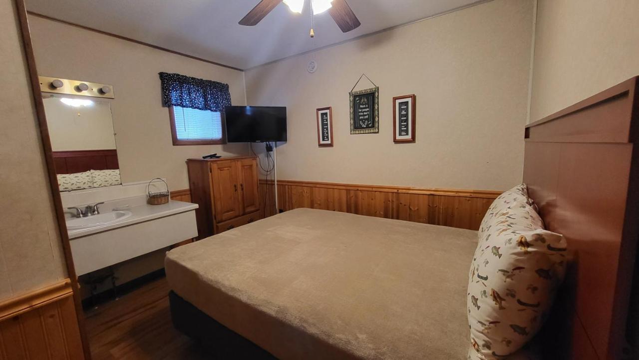 Hunter'S Friend Resort On Indian Point Zewnętrze zdjęcie